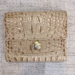 Gorgeous, BOOTS n BAGS, Alligator tab/brown Leather women's wallet.